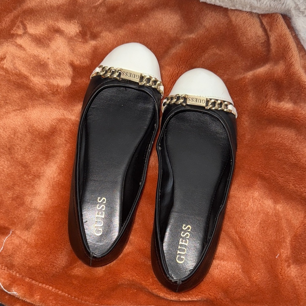 Guess Two-Tone Flats with Gold Accent